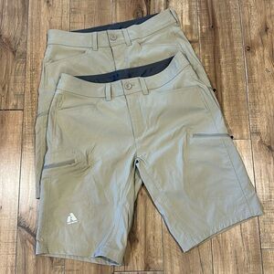 Eddie Bauer First Ascent Mens 33 khaki Guide Hiking Cargo Shorts Stretch Outdoor
